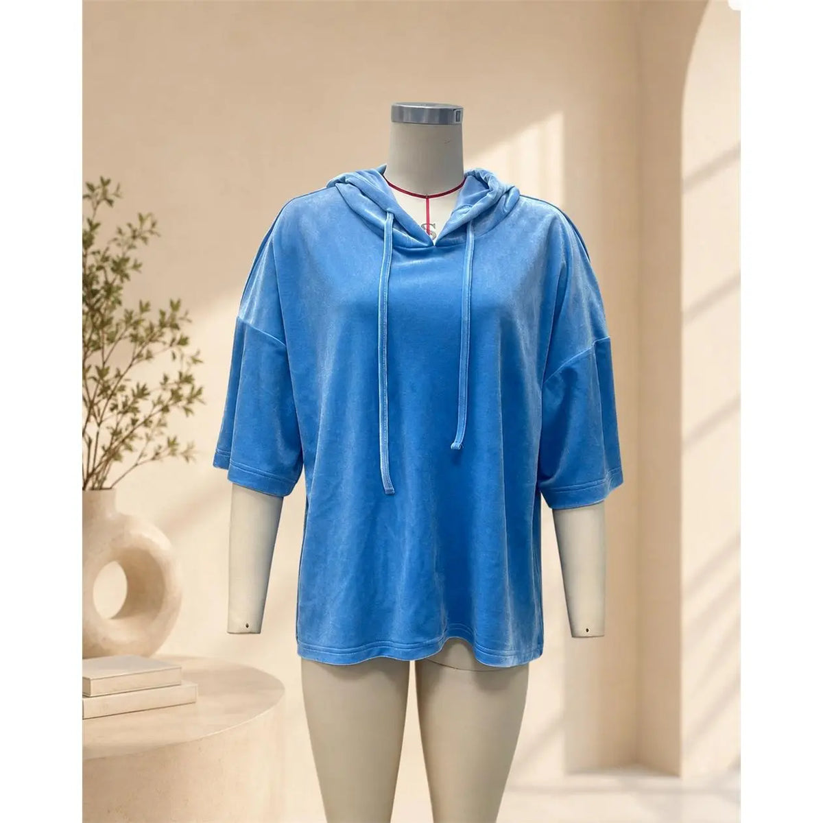 Women’s Hooded Top, Loose Fit Velour Pullover with 3/4 Sleeves, Soft Solid Color Casual Hoodie for Fall Winter, Everyday Lounge & Streetwear